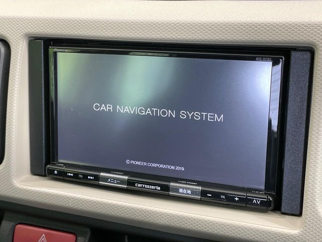 【ナビゲーション】使いやすいナビで目的地までしっかり案内してくれます。各種オーディオ再生機能も充実しており、お車の運転がさらに楽しくなります！！