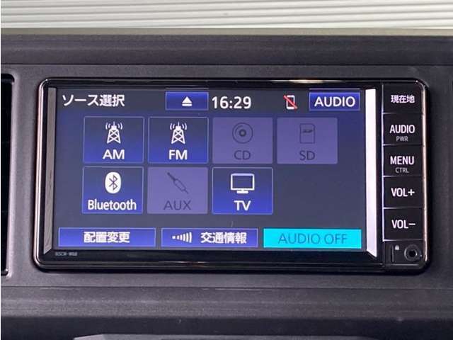 Bluetooth対応、CD再生機能付き。お好きな音楽を聴きながらのドライブは楽しいですよね～♪