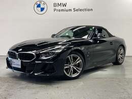 ご納車前には、BMWを熟知したメカニックによる100項目の点検・整備を行います。不具合箇所、交換時期に達している部品に関しましては、全て当社負担で交換してからのご納車となります。