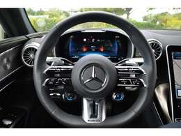 ★アクセルを踏まなくても設定した速度を保持し、上限速度が設定できるクルーズコントロールついております！！！