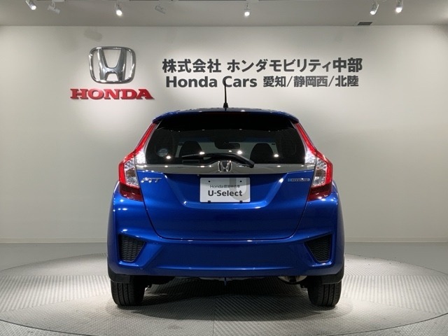 県外のお客様にも販売しております。　気になるお車があればぜひお問合せ下さいね！　ご来店での納車やご自宅への配送手配など、お客様のご都合に合わせてご対応させていただきます。
