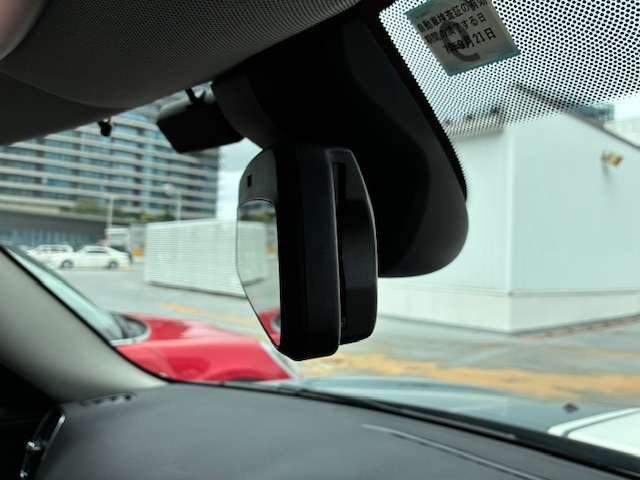 ルームミラータイプETC2.0DSRCが採用されております。