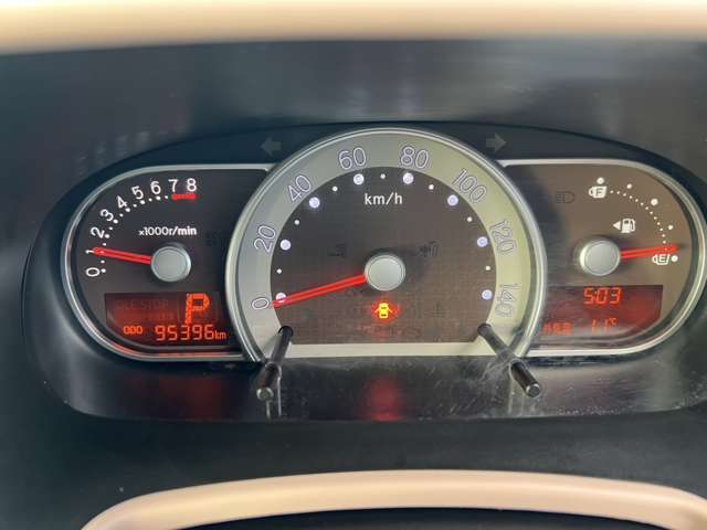 納車後も安心してカーライフをお過ごしいただけるよう、タイヤ・オイルなど様々な商品を扱っております。