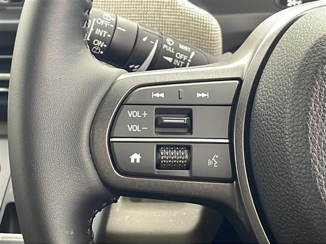 【運転席操作部】快適なドライブを楽しむための機能が装備されています！運転席から触れるので、使いやすいです！除菌プランいれていただくと、さらに清潔で安心していただけます！