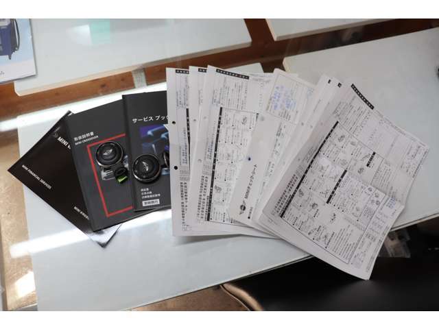 記録簿多数、定期的にメンテ、部品交換されています。キーレスキー2本その他取説など完備！