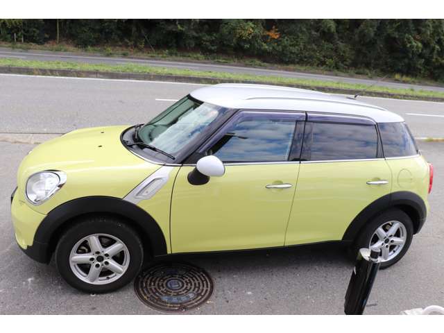 ルーフも綺麗な状態です。