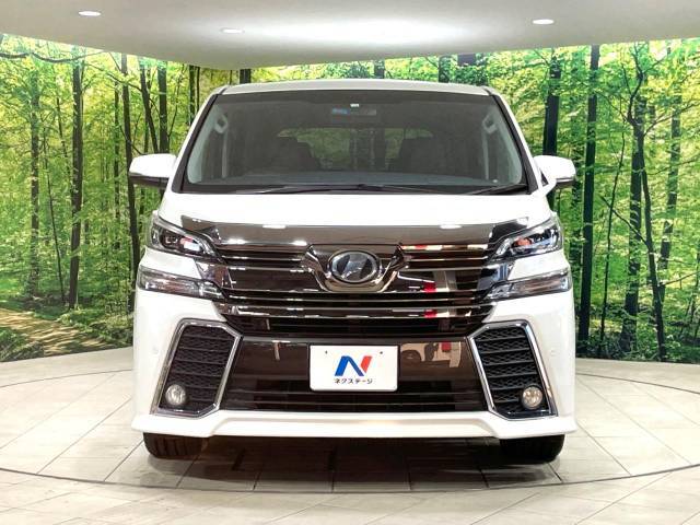 弊社では、全車『修復歴なし』のお車のみ取り扱っております。専任バイヤーによる厳選した仕入れの後、入庫後の車両チェックを行い、ネクステージが認定した高品質な中古車をご提供しております。