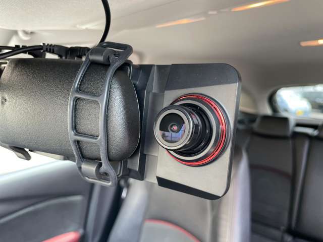◆【ドライブレコーダー】映像・音声などの運転中の記録を残します。事故などを起こした起こされた時の証拠になりえますので、もしも時でも安心ですね。