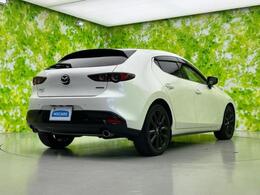 全国に店舗を展開しているのでどこでもお取り寄せが可能です！この車が気になるけど遠方だから・・・と諦める必要はありません！※別途陸送費が必要です。