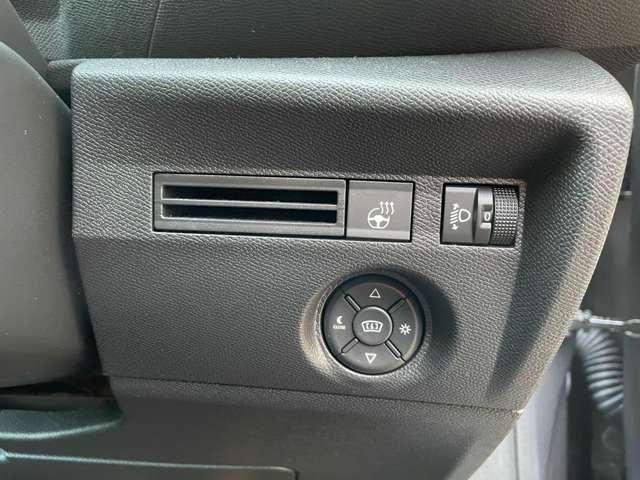 運転席側コントロールスイッチ