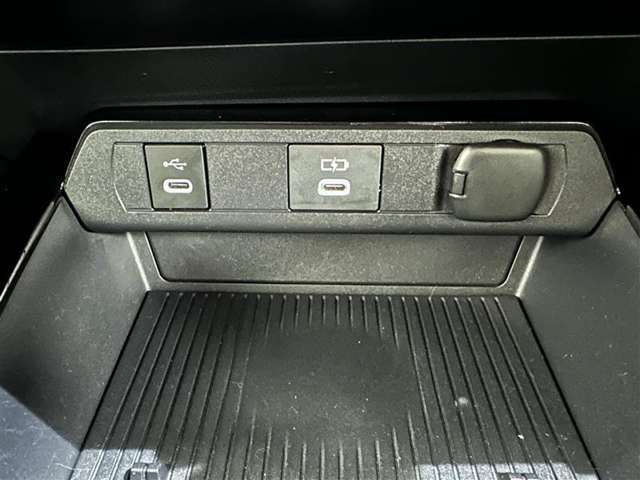 充電用USB（Type-C）装備