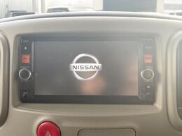 【純正ナビ】人気の純正ナビを装備しております。ナビの使いやすさはもちろん、オーディオ機能も充実！キャンプや旅行はもちろん、通勤や買い物など普段のドライブも楽しくなるはず♪