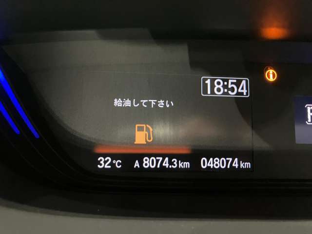 気になるお車がございましたらお気軽にご来店下さい。季節に応じたお飲み物をご用意してお客様のご来店をお待ちしています。