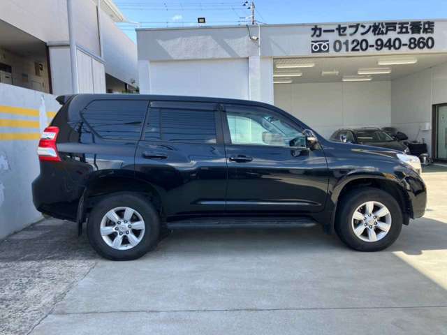 全国各地へのご納車もOKです！専門業者様によって積載車で運搬しております。車庫証明の取得や面倒なお手続きも承ります。初めてのご購入も安心いただけますよう丁寧にご説明致します。