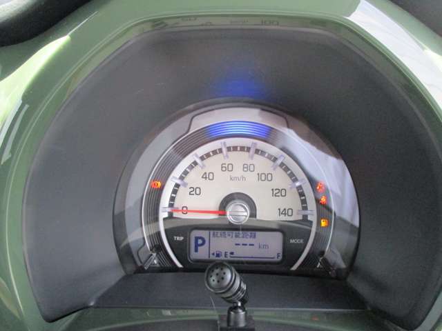 運転席のスピードメーターになります。明るく見やすく安全快適なドライブを楽しめます。