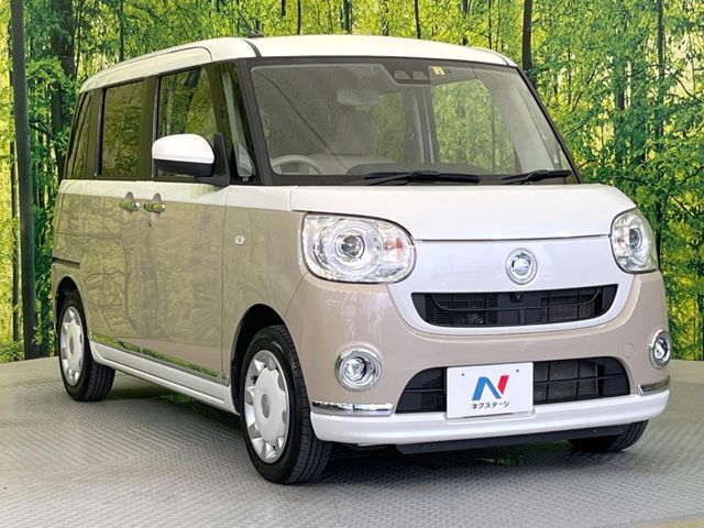 大好評のボディコーティング「弾スプラッシュコート」もご納車までに施工可能。通常のガラスコートと異なる、耐久年数6年の無機質ガラスコーティングが、ボディをキレイな状態に保ってくれます。