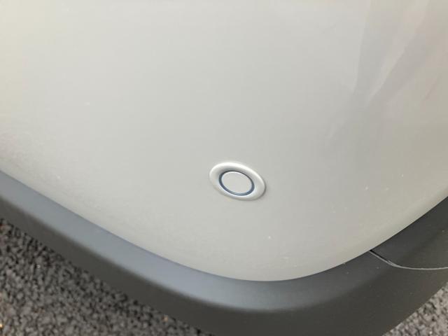 リヤバンパーに障害物感知センサーついてます☆