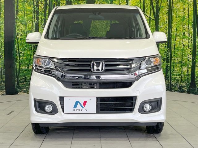 弊社では、全車『修復歴なし』のお車のみ取り扱っております。専任バイヤーによる厳選した仕入れの後、入庫後の車両チェックを行い、ネクステージが認定した高品質な中古車をご提供しております。
