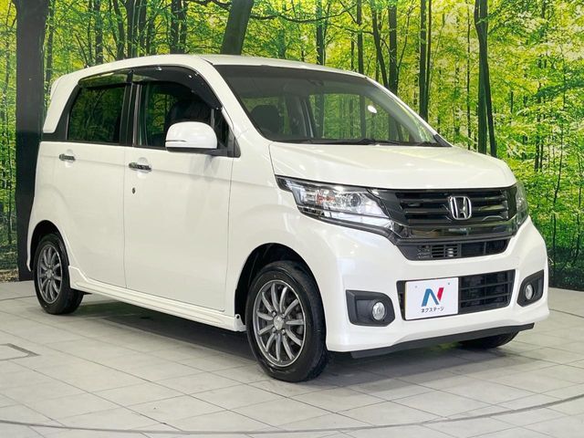 大好評のボディコーティング「弾スプラッシュコート」もご納車までに施工可能。通常のガラスコートと異なる、耐久年数6年の無機質ガラスコーティングが、ボディをキレイな状態に保ってくれます。