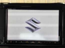 純正8型ナビ装備！フルセグTV　CD/DVD再生　Bluetooth接続