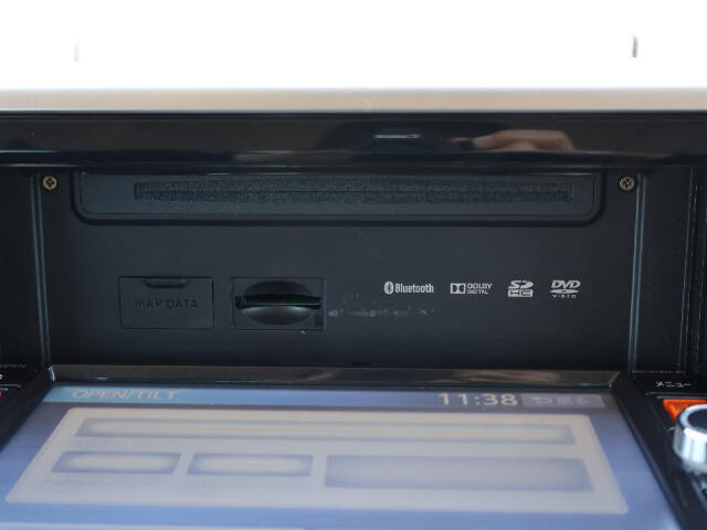 CD・SDカード挿入口の写真です。