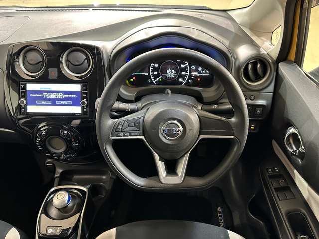 当店は整備工場以外にも自社板金工場も完備！！保険事故はもちろん、ちょっとしたキズ凹みの修理も格安にて承ります。