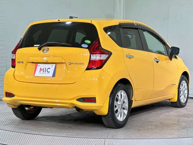 お近くの方はぜひご来店を♪ 車検付のお車はご試乗も可能ですので装備や状態をしっかりとご確認頂けます。