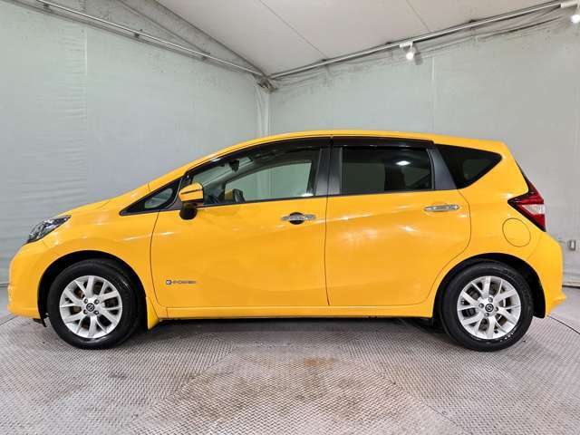 全く同じお車に再び出会うことはできません。少しでも気になるお車がございましたら、すぐにお電話かメールにてお問合せ下さい。