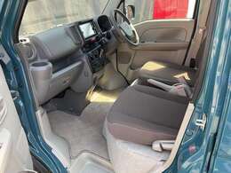 展示場に無いお車でも、全国の日産ディーラーの車が店内で検索できます。（GET-U検索システム）　また日産ディーラーなのでもちろん新車のご相談も承ります。