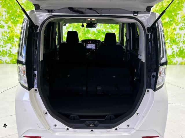 WECARS（ウィーカーズ）は全国250店舗展開！お客様が安心してカーライフをお楽しみいただけるよう社員一同心を込めてサポートいたします。