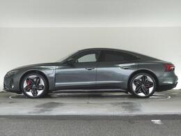 遠方へのご納車も承っております。　ご納車後は最寄のアウディ正規ディーラーで点検整備や保証修理が受けられます。