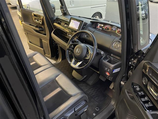 【窓操作部】『窓周辺/窓周辺装備』の画像になります。写真の内容に関してご不明点、ご質問等がございましたらお気軽にガリバー店舗までお問い合わせください。