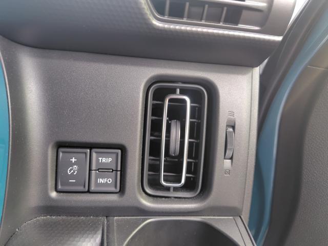 運転席のエアコン吹き出し口です。