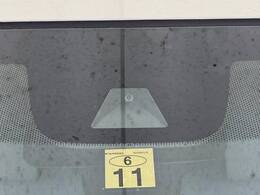 【ホンダセンシング】走行中に前方の車両等を認識し、衝突しそうな時は警報とブレーキで衝突回避と被害軽減をアシスト。より安全にドライブをお楽しみいただけます。