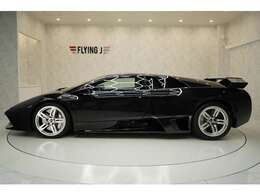 車高が不安な方。安心してください。フロントリフティングで車高上げられます！30mmほど車高が上がります。