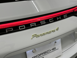 当社では、日本全国北海道から沖縄までご納車が弊社、提携陸送会社通じて可能です。陸送費用などは、登録納車地によりことなりますので、お気軽に当店セールススタッフまでお問い合わせ下さいませ。