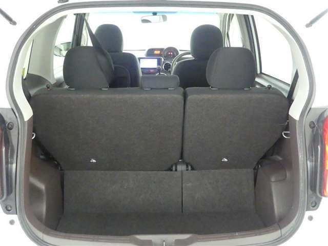 広々としたラゲージスペースを備えています。大きなものや長さのある荷物もしっかりと積み込めます。