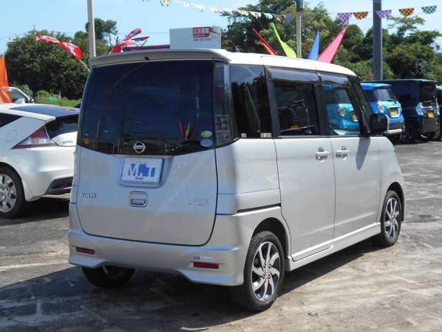 現在お乗りのお車の『買取り』も可能です。大切に乗られているお車を是非当店で見させてください。お気軽にお尋ねください。