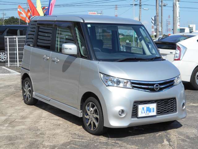 本社併設整備工場・鈑金工場・車検ラインがございますので、納車後のカーライフもお任せください！