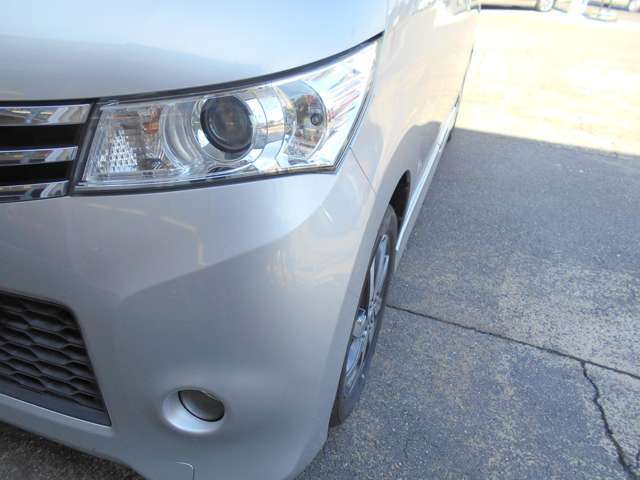 長期間美観を保つヘッドライトコーティングも承っています。車両購入時特典でお値打ちに施工させていただきます！