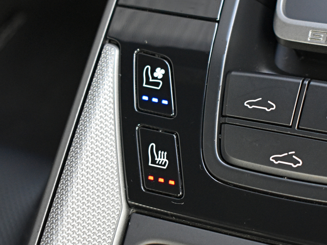 シートベンチレーション（フロント）