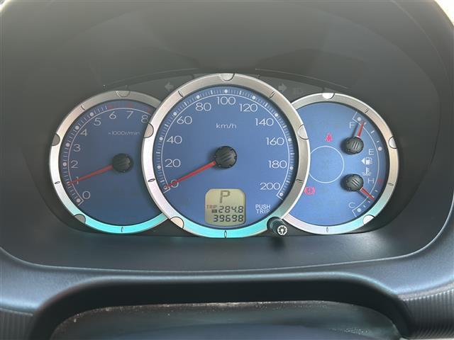 【スピードメーター】メーターがシンプルで見やすく運転しやすいですね！◆ご来店予約受付中！無料の来店予約は【来店予約をする】ボタンから！◆