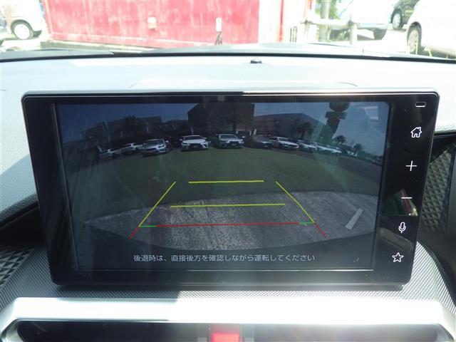 【バックカメラ】ナビ画面で後方確認が可能です！