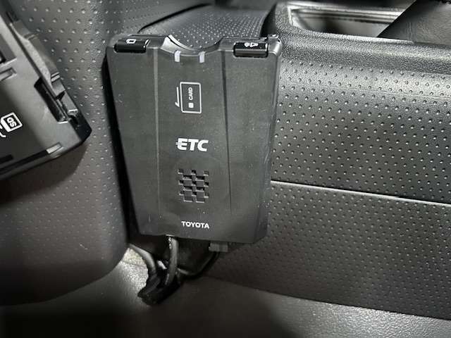 ナビ　Bluetooth　バックカメラ　MW17インチアルミホイール　Goodrichタイヤ　リフトアップ　ドライブレコーダー　ETC　サイドステップ