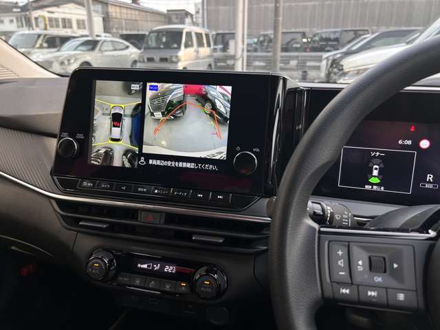 上空から見下ろしたような表示で車両感覚のつかみやすい『アラウンドビューモニター』に移動物検知警報（MOD）があり更に安心です。
