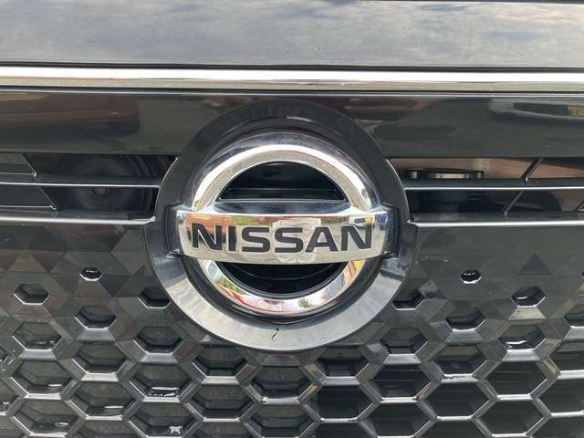 フロントグリル