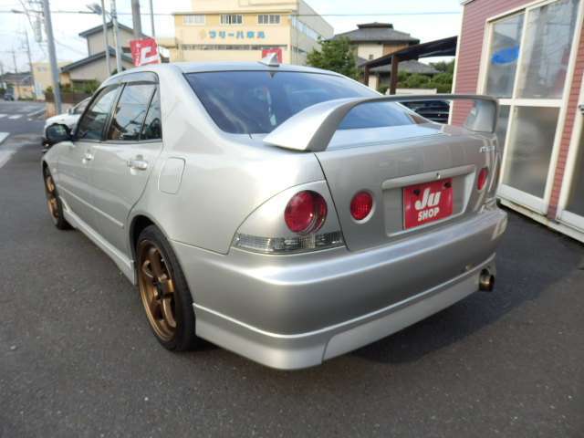 すべての展示車は走行管理協議会で点検チェック済みです