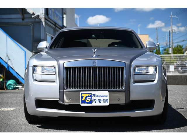 【買取直売のメリット】通常中古車の流通にかかるマージンを大幅にカット出来るので他社の同年式と比べて魅力的な価格が実現できます。