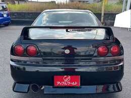 実車を画像加工無しで掲載しております。実際にご覧頂きましても、画像そのままの状態でご来店頂けないご遠方のお客様にも安心して購入できたとのお言葉を多数頂いております。