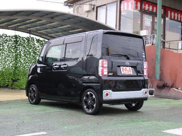 「当社のこだわり」全車8万キロ以内の良質車。走行距離はお車のバロメーターです。当社では8万キロ以上のお車は展示しておりません。なおかつ、メーター管理システムで不正メーターは1台もありません。